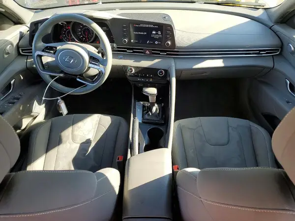 KMHLM4AG8MU117503 2021 HYUNDAI ELANTRA - Image 8