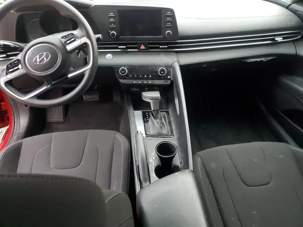 KMHLM4AG8MU121535 2021 HYUNDAI ELANTRA - Image 8