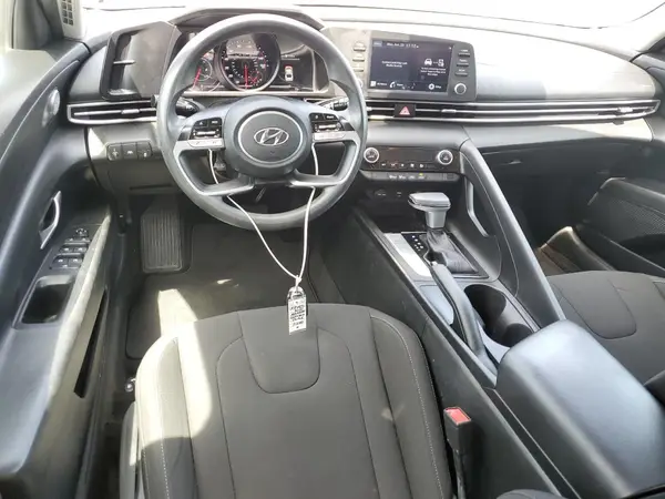 KMHLM4AG8MU158021 2021 HYUNDAI ELANTRA - Image 8