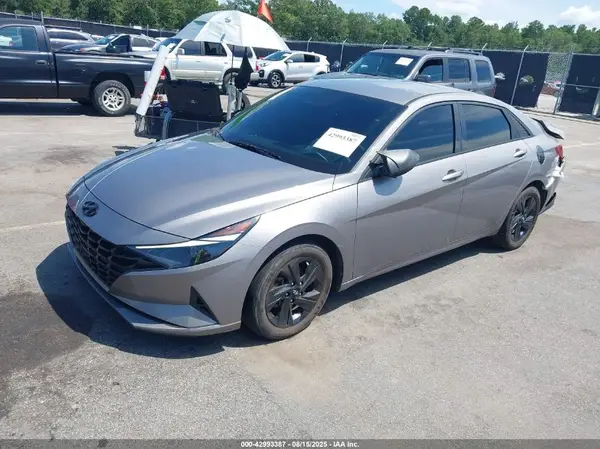 KMHLM4AG8MU164272 2021 HYUNDAI ELANTRA - Image 2