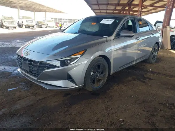 KMHLM4AG8MU176342 2021 HYUNDAI ELANTRA - Image 2