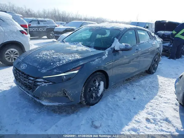 KMHLM4AG8NU215223 2022 HYUNDAI ELANTRA - Image 2
