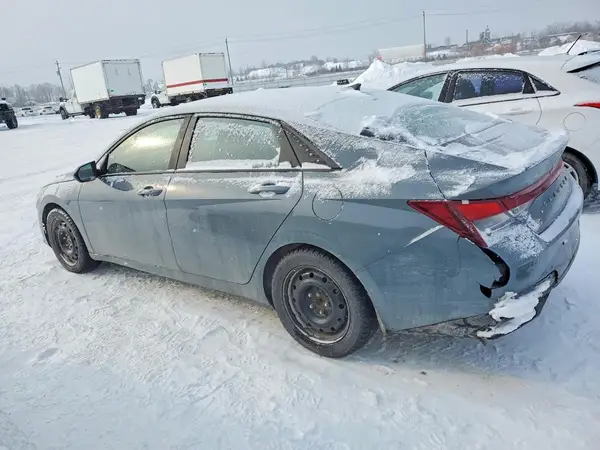 KMHLM4AG8NU215738 2022 HYUNDAI ELANTRA - Image 2
