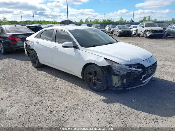 KMHLM4AG8NU242342 2022 HYUNDAI ELANTRA - Image 1