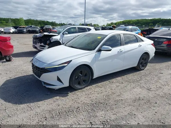 KMHLM4AG8NU242342 2022 HYUNDAI ELANTRA - Image 2