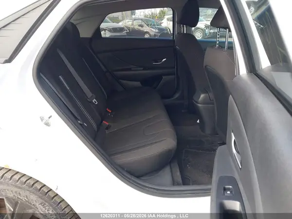 KMHLM4AG8NU242342 2022 HYUNDAI ELANTRA - Image 8