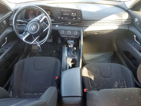 KMHLM4AG8NU243121 2022 HYUNDAI ELANTRA - Image 8