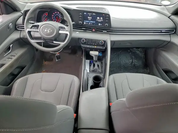 KMHLM4AG8NU245287 2022 HYUNDAI ELANTRA - Image 8