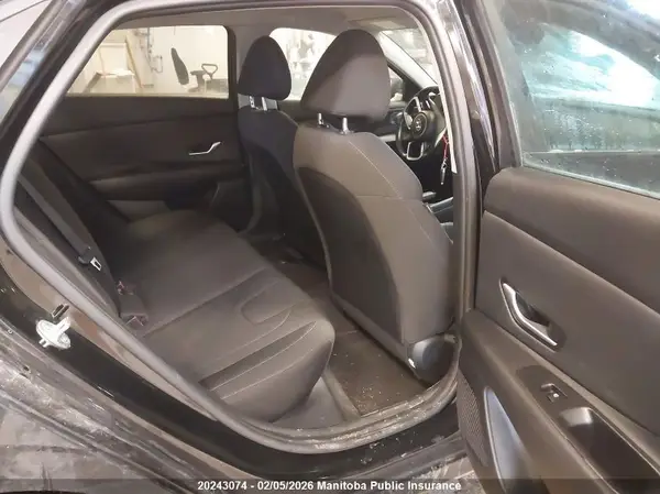 KMHLM4AG8NU261585 2022 HYUNDAI ELANTRA - Image 8