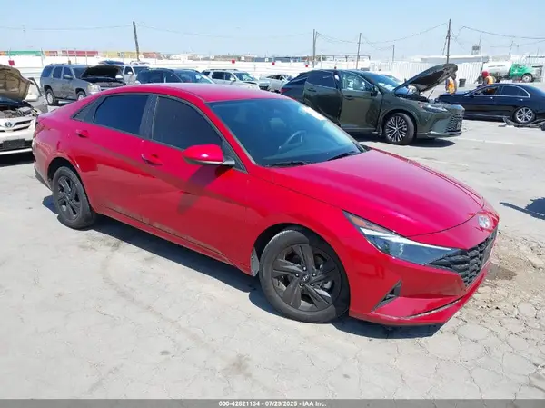 KMHLM4AG8NU271355 2022 HYUNDAI ELANTRA - Image 1