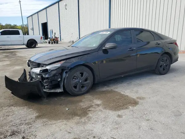 KMHLM4AG8NU285742 2022 HYUNDAI ELANTRA - Image 1