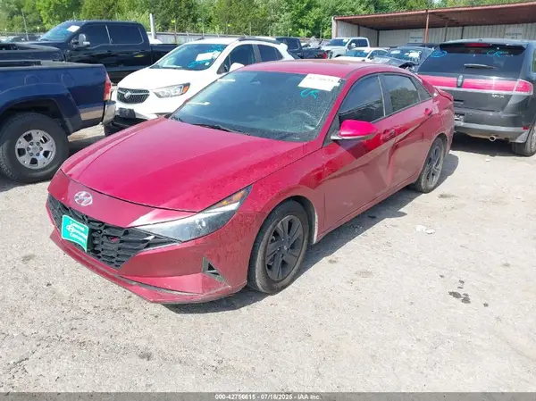KMHLM4AG8NU286518 2022 HYUNDAI ELANTRA - Image 2