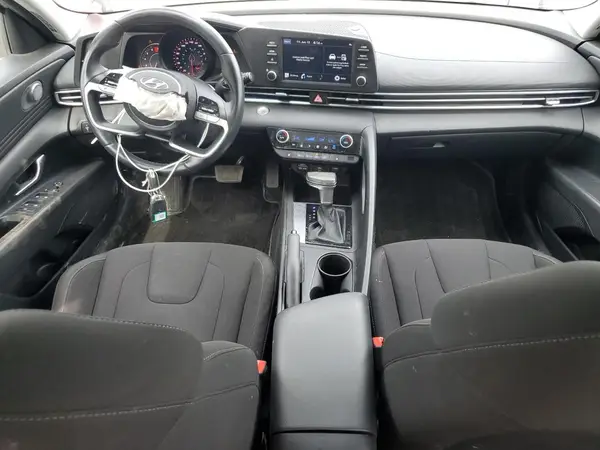 KMHLM4AG8NU289211 2022 HYUNDAI ELANTRA - Image 8