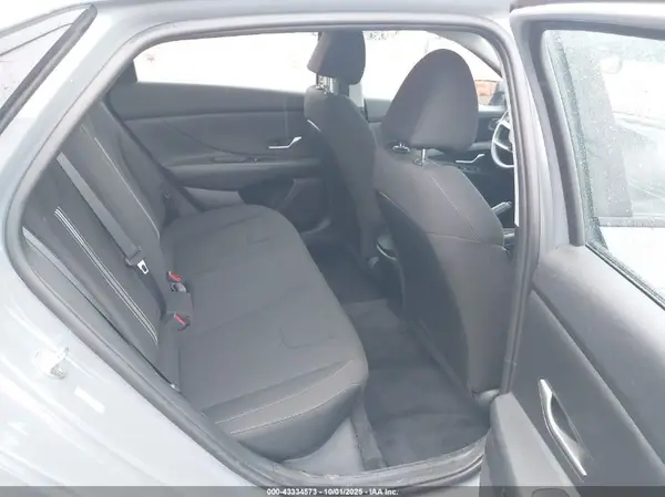 KMHLM4AG8NU308307 2022 HYUNDAI ELANTRA - Image 8