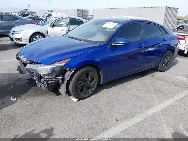 KMHLM4AG8NU313538 2022 HYUNDAI ELANTRA - Image 2