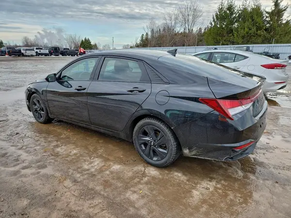 KMHLM4AG8NU318271 2022 HYUNDAI ELANTRA - Image 2