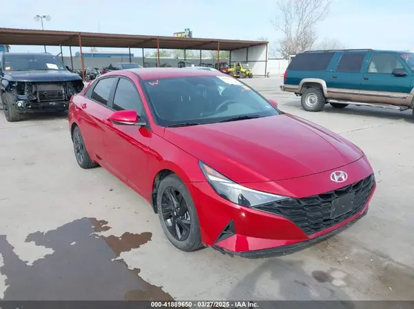 KMHLM4AG8NU321025 2022 HYUNDAI ELANTRA - Image 1