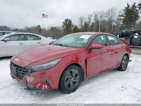 KMHLM4AG8NU328606 2022 HYUNDAI ELANTRA - Image 2