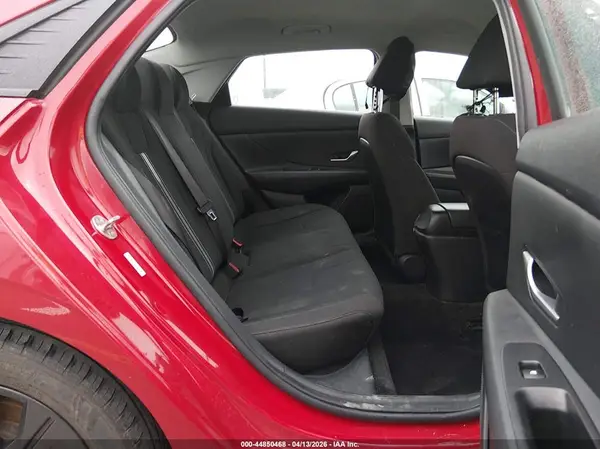 KMHLM4AG8NU330758 2022 HYUNDAI ELANTRA - Image 8