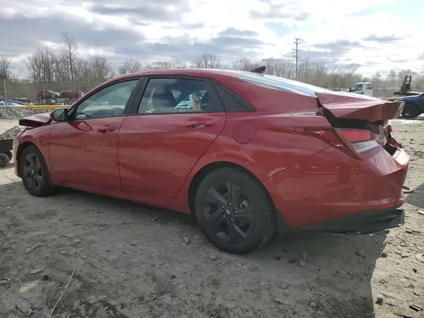 KMHLM4AG8NU332896 2022 HYUNDAI ELANTRA - Image 2