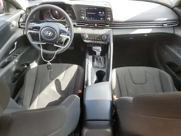 KMHLM4AG8NU332896 2022 HYUNDAI ELANTRA - Image 8