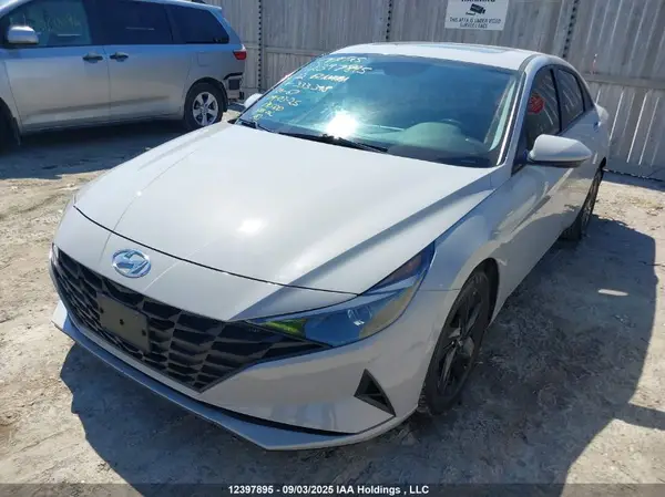 KMHLM4AG8NU333398 2022 HYUNDAI ELANTRA - Image 2