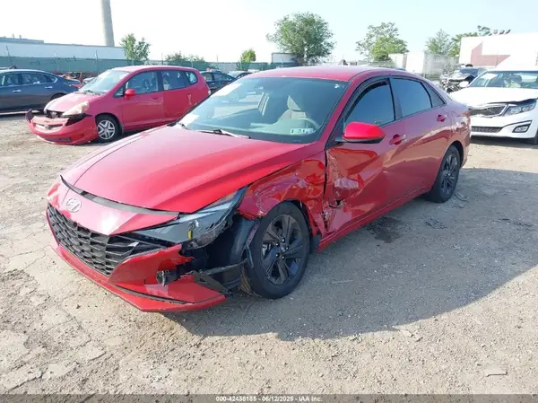 KMHLM4AG8NU333594 2022 HYUNDAI ELANTRA - Image 2
