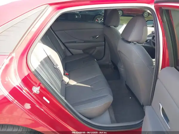 KMHLM4AG8NU333594 2022 HYUNDAI ELANTRA - Image 8