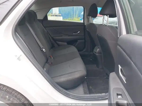 KMHLM4AG8NU337340 2022 HYUNDAI ELANTRA - Image 8