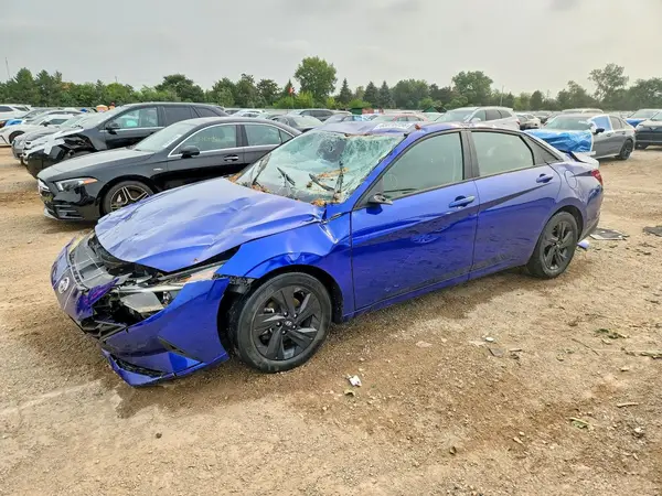 KMHLM4AG8NU337693 2022 HYUNDAI ELANTRA - Image 1