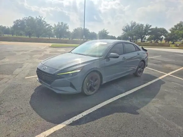 KMHLM4AG8NU339816 2022 HYUNDAI ELANTRA - Image 2
