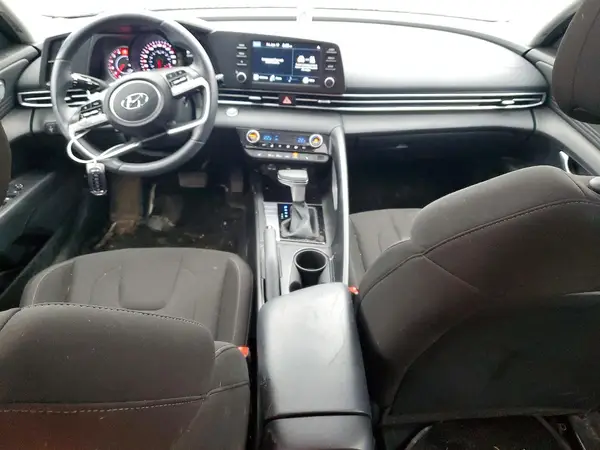 KMHLM4AG8NU341856 2022 HYUNDAI ELANTRA - Image 8