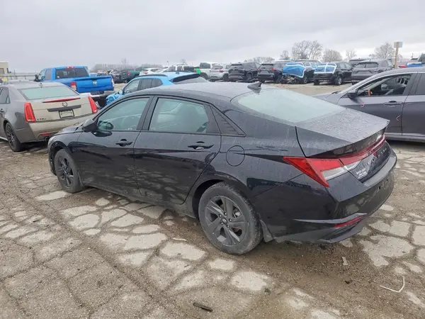 KMHLM4AG8NU344692 2022 HYUNDAI ELANTRA - Image 2
