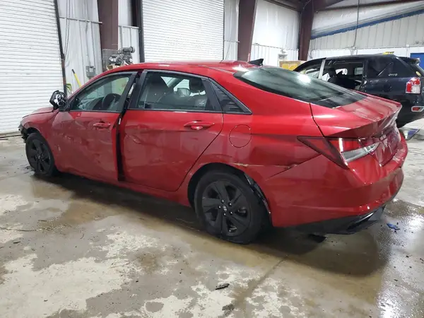 KMHLM4AG8NU349570 2022 HYUNDAI ELANTRA - Image 2