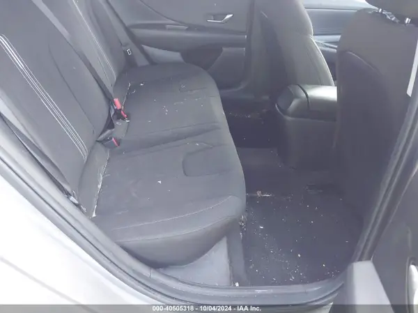 KMHLM4AG8NU352369 2022 HYUNDAI ELANTRA - Image 8