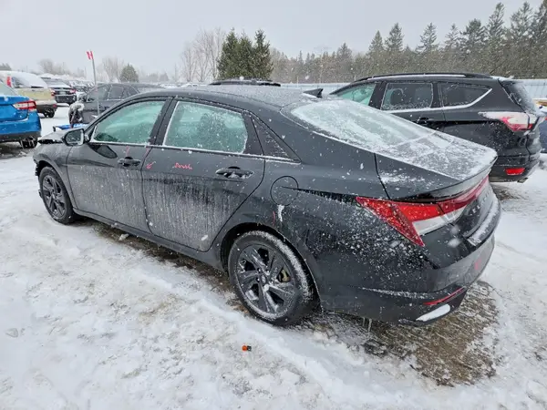 KMHLM4AG8NU357975 2022 HYUNDAI ELANTRA - Image 2