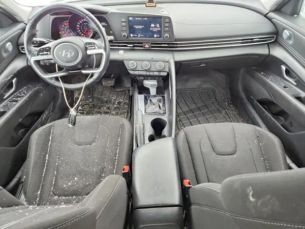 KMHLM4AG8NU357975 2022 HYUNDAI ELANTRA - Image 8