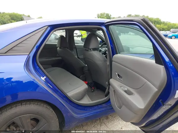 KMHLM4AG8NU360567 2022 HYUNDAI ELANTRA - Image 8