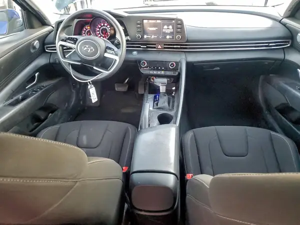 KMHLM4AG8PU371068 2023 HYUNDAI ELANTRA - Image 8