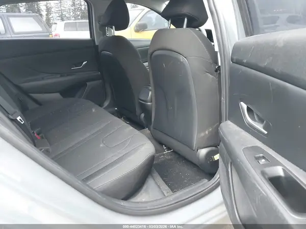 KMHLM4AG8PU371166 2023 HYUNDAI ELANTRA - Image 8