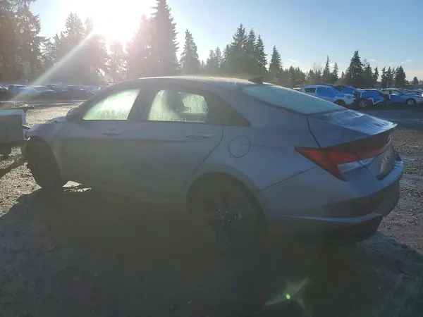 KMHLM4AG8PU371314 2023 HYUNDAI ELANTRA - Image 2