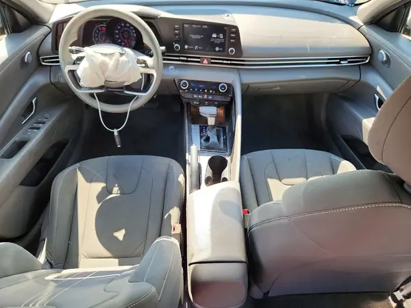 KMHLM4AG8PU374777 2023 HYUNDAI ELANTRA - Image 8