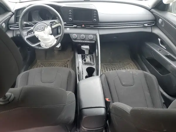 KMHLM4AG8PU400519 2023 HYUNDAI ELANTRA - Image 8