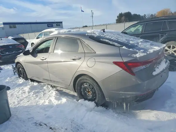 KMHLM4AG8PU405123 2023 HYUNDAI ELANTRA - Image 2
