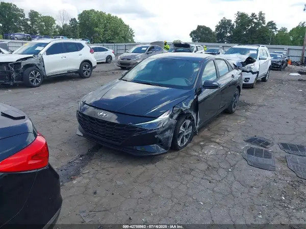 KMHLM4AG8PU406708 2023 HYUNDAI ELANTRA - Image 2