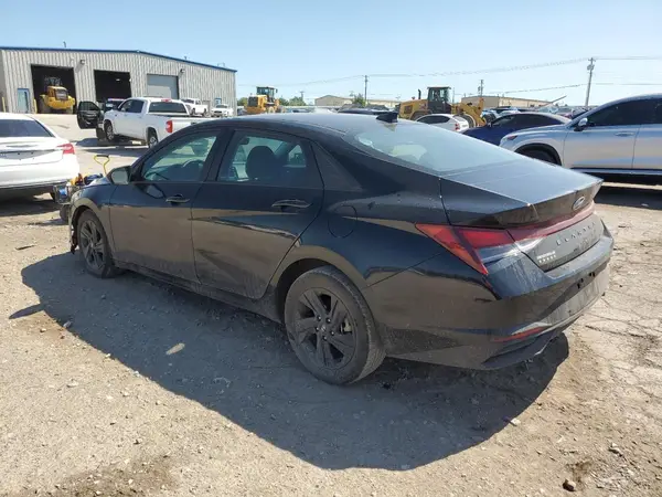 KMHLM4AG8PU410175 2023 HYUNDAI ELANTRA - Image 2