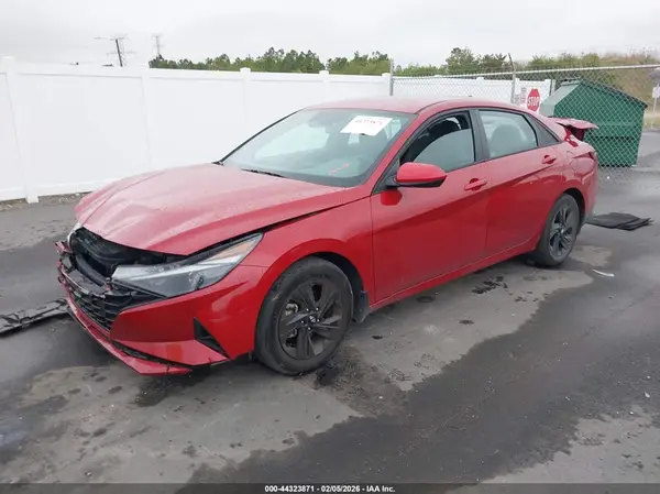 KMHLM4AG8PU428109 2023 HYUNDAI ELANTRA - Image 2