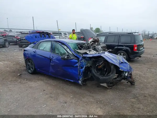 KMHLM4AG8PU435108 2023 HYUNDAI ELANTRA - Image 1