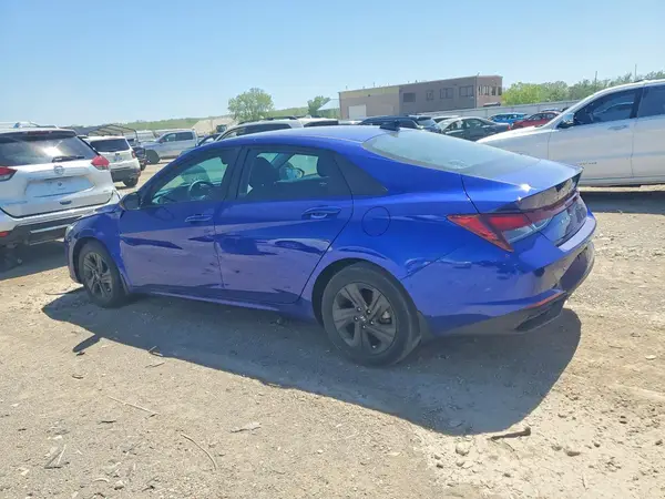 KMHLM4AG8PU437151 2023 HYUNDAI ELANTRA - Image 2