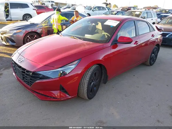 KMHLM4AG8PU438008 2023 HYUNDAI ELANTRA - Image 2